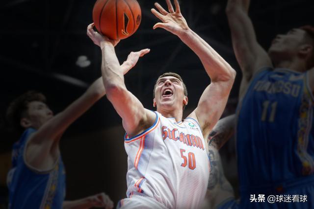 37分鐘狂轟49分22籃板，這就是他當(dāng)年能與格里芬齊名的原因