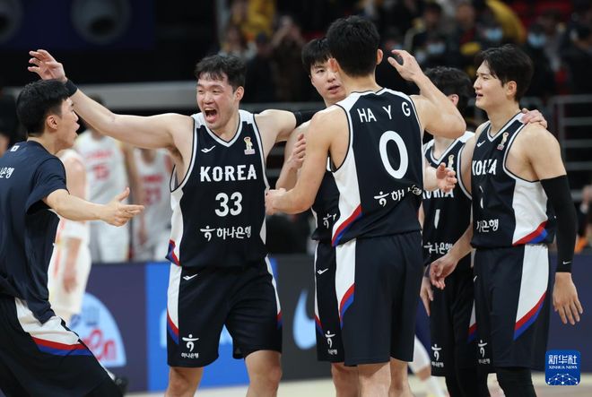 一份考題錯(cuò)兩次！世預(yù)賽中國(guó)男籃76：90不敵韓國(guó)，慘遭雙殺