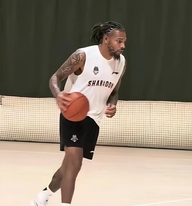 高速戰(zhàn)天津欲取開門紅，邱彪驗(yàn)貨珀賽爾，新老兩射手成看點(diǎn)