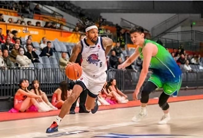 新援亮相！表現(xiàn)亮眼有短板，高速首勝！優(yōu)勢(shì)不在陣容藏隱憂