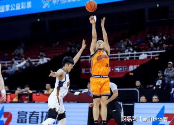 沒錢請(qǐng)外援！一球隊(duì)在CBA杯賽上打全華班，首戰(zhàn)輸39分后主帥訴苦