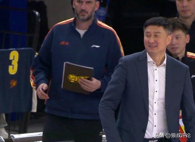 杜鋒：3天3賽對體能考驗比較大 全新的隊友和戰術磨合越來越好