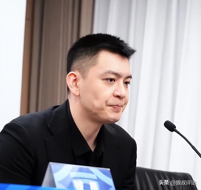 楊鳴：球隊正經歷陣容大變化的陣痛期，關鍵時刻沒人能站出來