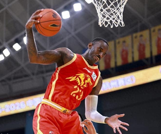 CBA揭幕战三点启示，杜锋最有先见之明，邱彪要赶紧找第四外援