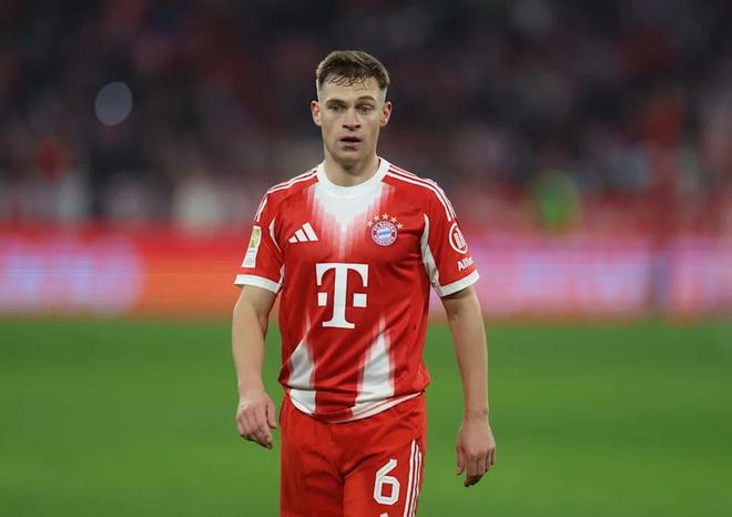 图片报：基米希因脚踝问题无法完整参加训练，本轮可能当替补