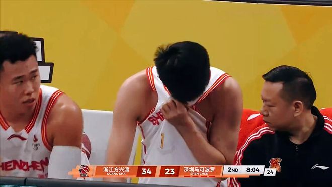 意外慘敗30分！CBA冠軍打出驚艷1戰，央視也感嘆：著實出乎預料！