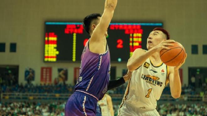 朱松瑋絕殺,遼籃4分惜敗遭遇首個兩連敗!付豪白拿33分,輸在籃板球