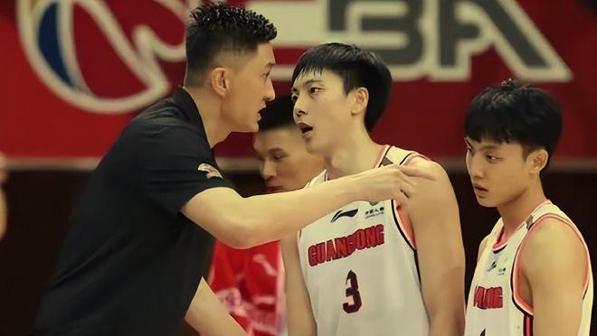 胡明軒3分3失誤!徐杰12中4現原形,迪亞洛付出代價,廣東6分勝山西