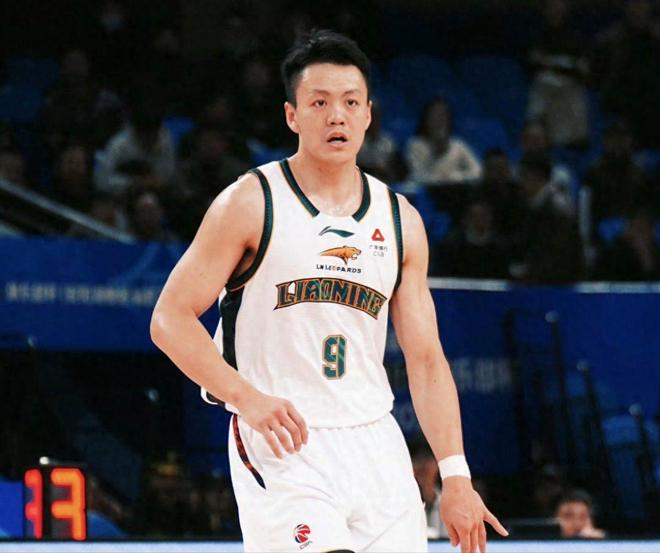 三場連得0分，不怪張鎮麟接班人！遼籃碰到兩難題，楊鳴只有1招