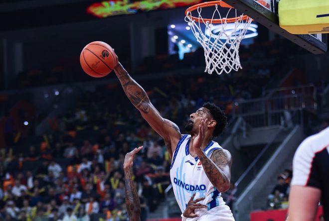 無楊瀚森8戰7勝！青島險勝江蘇豪取4連勝 韋瑟斯龐23+7+5