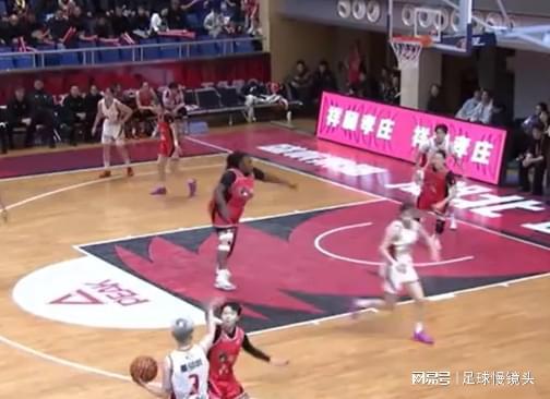 10萬“罰不還口獎”！WCBA賽后離奇獎項，卻引發(fā)公平性討論