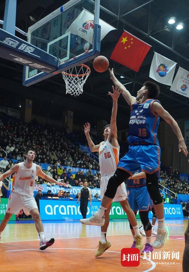 外援合璧難敵對手“三分雨” 四川男籃無緣新年開門紅