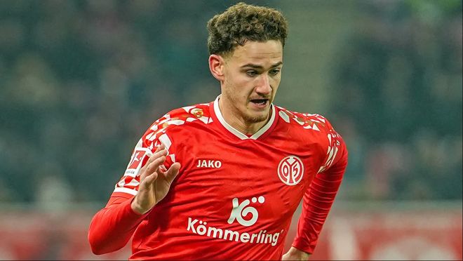 六個月從第六級別到德甲 莫雷諾·費爾的崛起之路