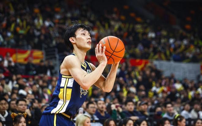 萬幸！記者：徐杰骨頭和韌帶都沒事，只是硬傷