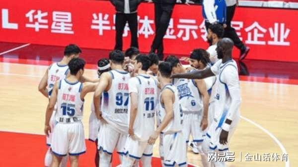 4連勝！CBA“雜牌軍”，殺進了8強，6名聯盟棄將，起了大作用