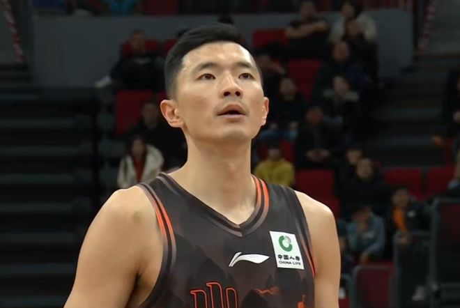 山東男籃完勝新疆，克里斯得分創新高，陳林堅展現冷面射手本色