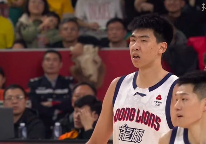 賽季第一單！CBA深夜重罰徐昕，球迷不滿：張鎮麟罵人怎么不管？