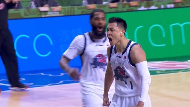 強勢逆轉！山東斬獲3連勝，高詩巖準3雙夠爺們，郭昊文空砍31+11