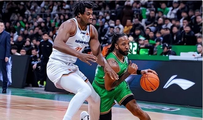 遼籃86-72勝吉林，結束四連敗，楊鳴卻高興不起來，一臉愁容