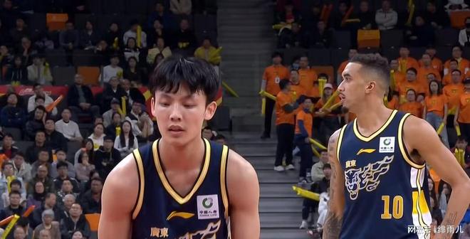 只留下薩姆納+薩林杰？奎因救不了廣東隊(duì)，朱芳雨可能還要簽人！