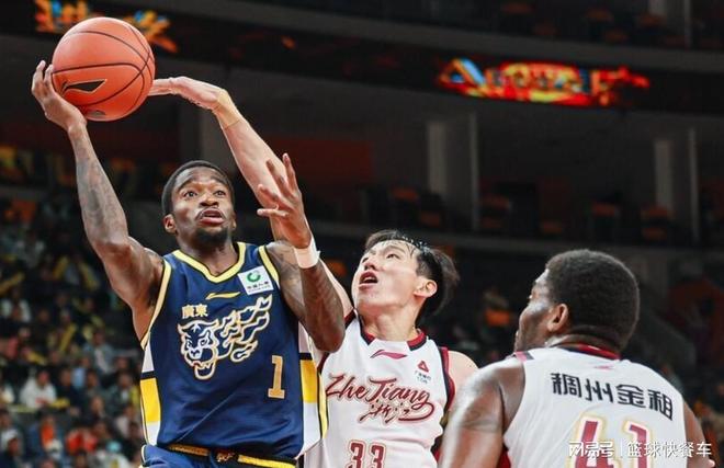 CBA積分榜最新排名出爐！上海掀翻廣廈沖上第1：廣東第3遼寧第10