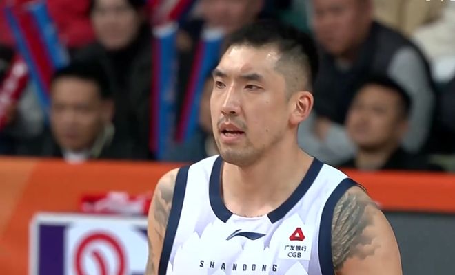 四連勝！山東男籃第四節12比0逆轉，本土核心兩雙爆發，外援22分