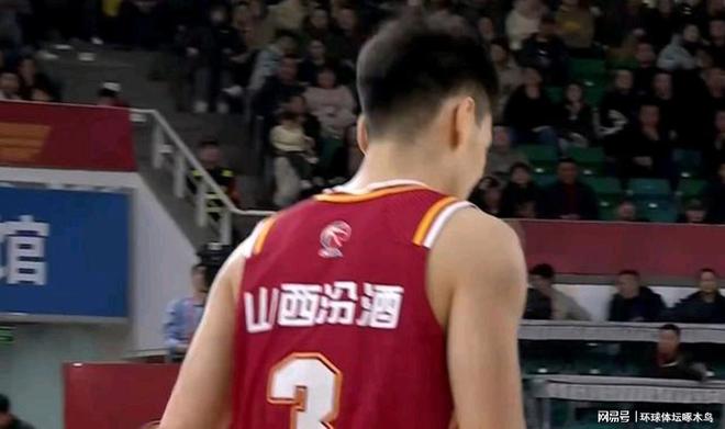 杰倫-諾威爾18分2板3助 CBA山西男籃97-79四川