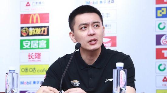 遼籃勝同曦，楊鳴揭示背后真相，網友驚呼！