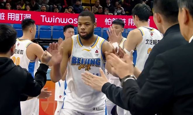 隨著北京險勝，遼寧大勝，CBA最新積分榜：前四皆9勝2負 排名有變