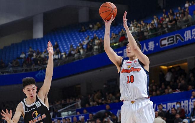 曝杜潤旺第一階段報銷！肩膀受傷，只能采取保守治療