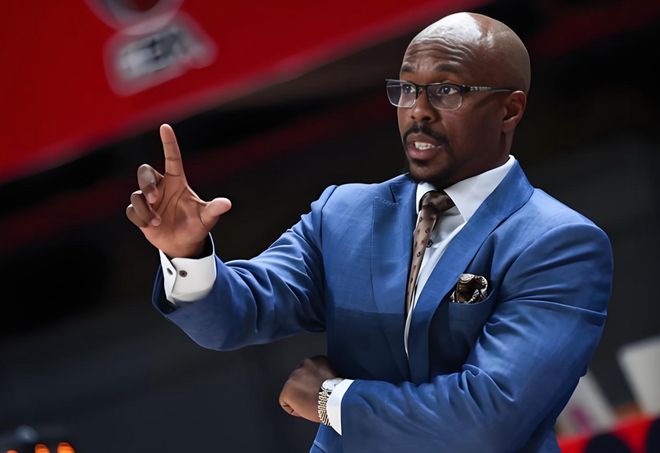 打臉杜鋒？米切爾大贊徐昕：蓋帽CBA第1，因他廣州防守效率第一