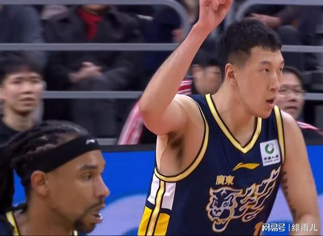 身高2米13+臂展2米39！廣東最適合的大外援曝光，或被朱芳雨搶下