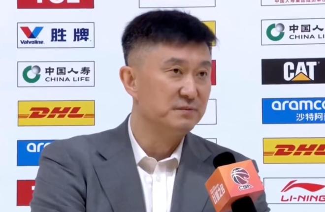 杜鋒：現在每場比賽都很難打，年輕球員在輪轉中還是愛出問題