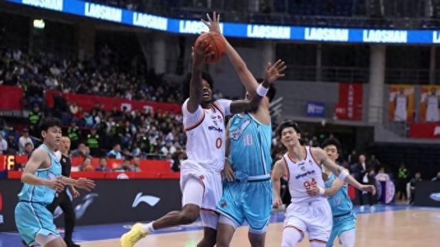 八連勝！上海大鯊魚客場大勝青島隊