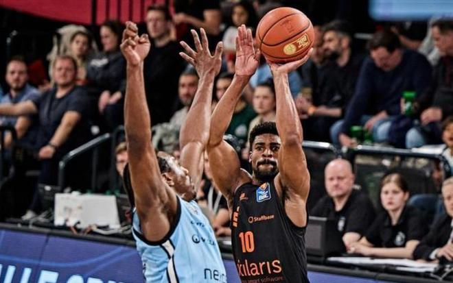 北京、遼寧兩隊新簽外援，首鋼隊有意NBA冠軍中鋒麥基