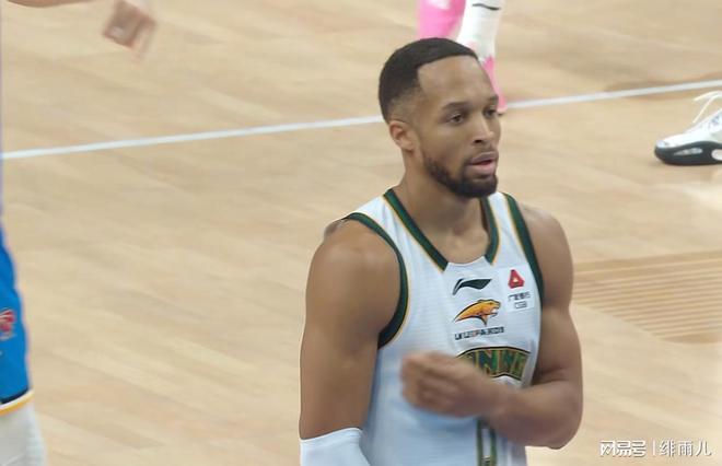 不打了！遼寧男籃被曝裁掉雙外援，或輸廣東隊20分以上？