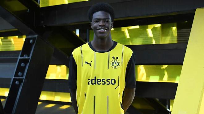 圖片報：多特將提拔青訓穆薩-卡巴，有望進入對陣法鷹大名單