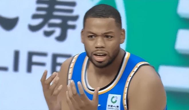 許利民又便秘！不叫暫停，末節(jié)放棄最強點給新援磨合，臨場遭眾怒