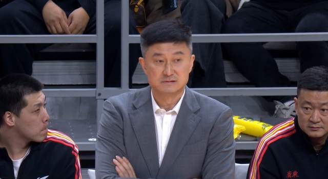 廣東3消息！杜鋒深夜發聲，胡明軒拒絕輪休，崔永熙傳來好消息