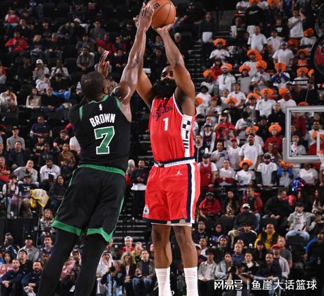 快船115-146凱爾特人！泰倫盧毫無(wú)借口，哈登倫納德只能接受現(xiàn)實(shí)