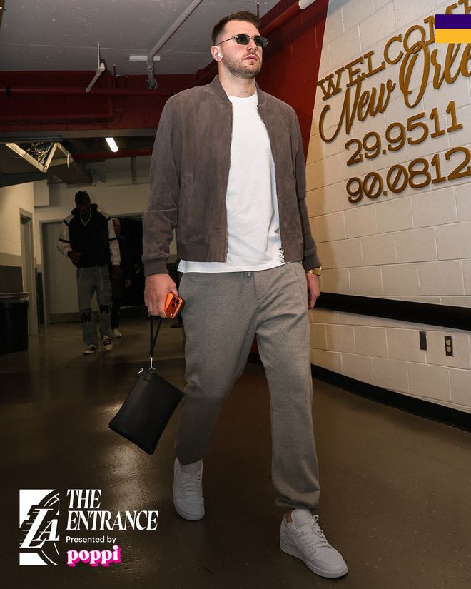 勒布朗30+8+8湖人逆轉鵜鶘3連勝，東契奇30+10墨菲42+5