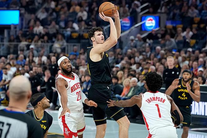 畢竟能力有限，勇士內(nèi)線新星其實不應該作為球隊的常規(guī)輪換球員？