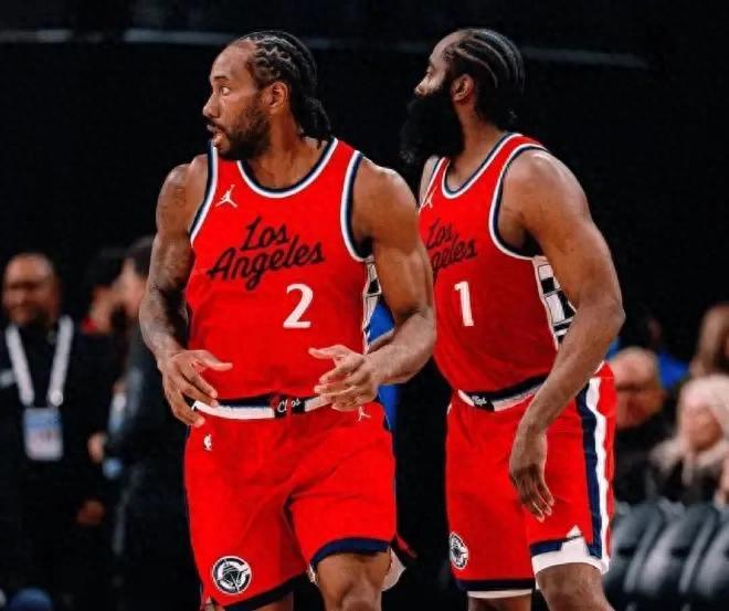 快船112-99活塞！無解不是四連勝，是哈登評價倫納德，他憋了太久