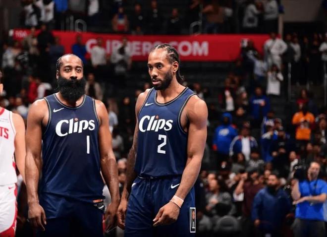 快船宮斗大戲：老保羅出局！低頭向全隊道歉，還是被遣送回家