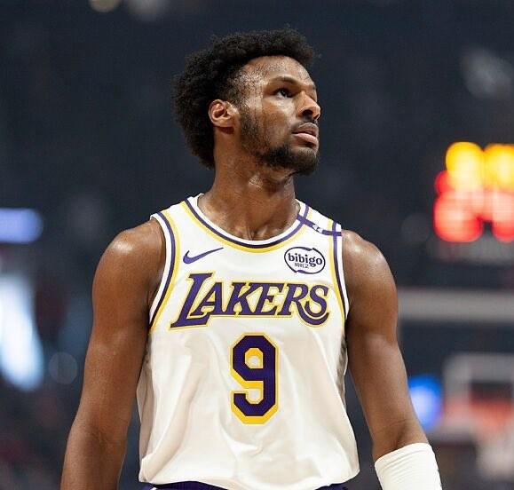 小詹杜回歸，官方：湖人從G聯賽召回布朗尼和阿杜-蒂埃羅