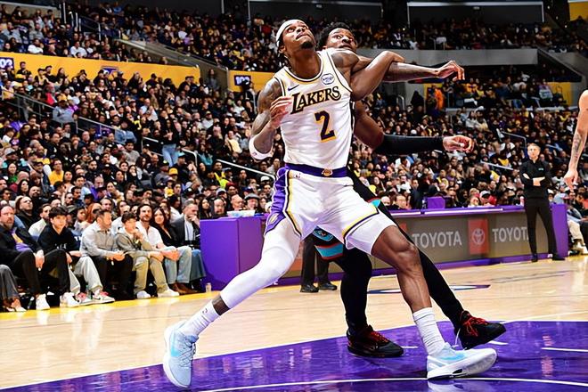 三分命中率突然出現(xiàn)下降，湖人鋒線大閘還得趕緊找回手感才行？