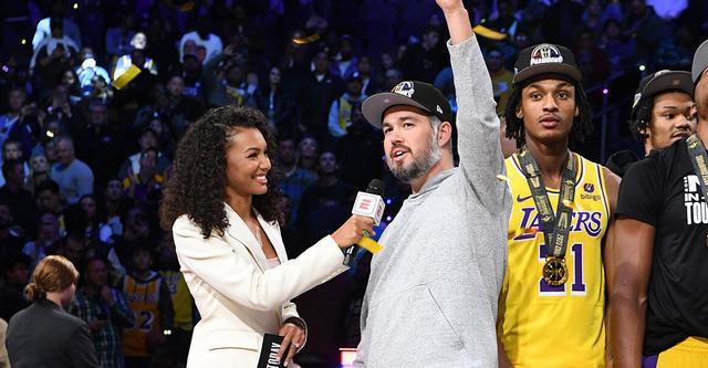 ESPN：湖人已解雇乔伊&杰西·巴斯 正重组篮球运营部门