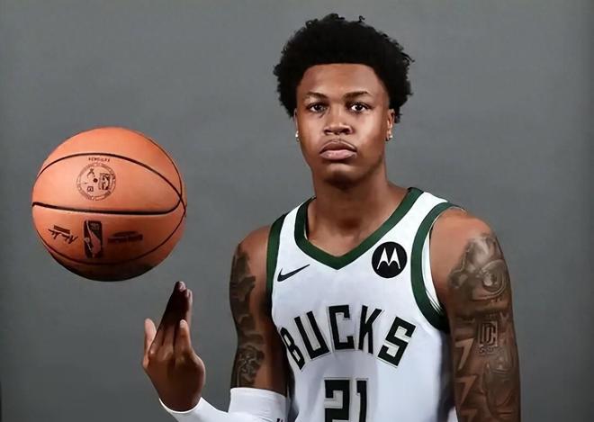 火箭補(bǔ)強(qiáng)有新動(dòng)作！裁1人簽1人，潛力股取代老將，補(bǔ)充鋒線儲(chǔ)備