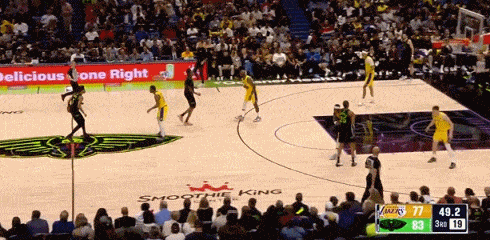 老詹空接爆扣，打到45歲的節(jié)奏？