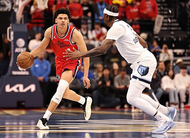 理應(yīng)更自信一些！快船鋒線新秀完全有能力在場(chǎng)上起到更大的作用？